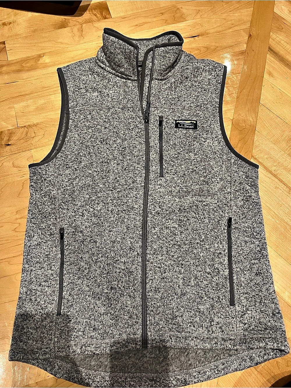 L.L.Bean Men's Gray Full-Zip Vest Size small